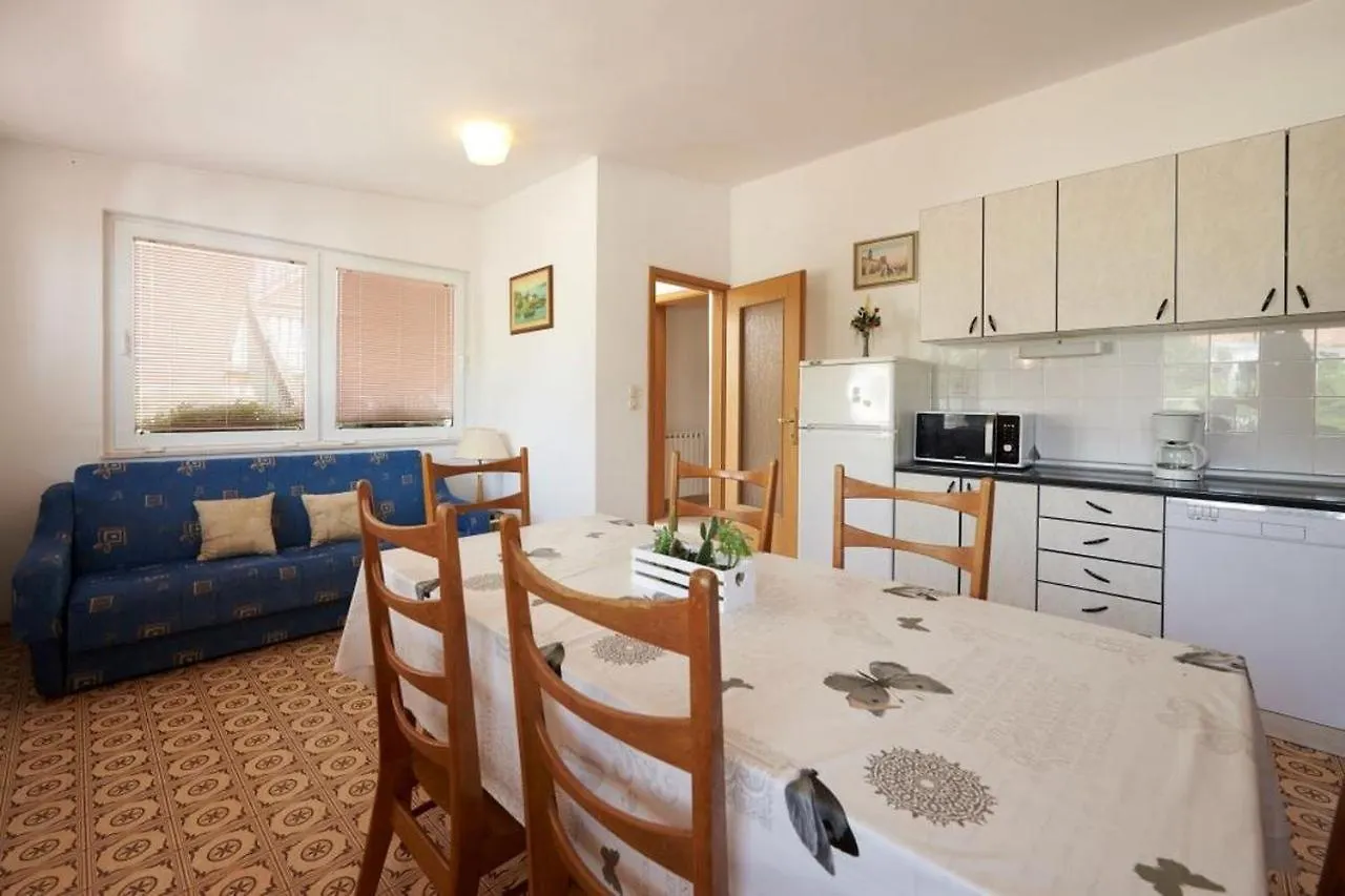 Apartment In Seget Vranjica With Sea View, Terrace, Air Conditioning, Wifi 5052-5