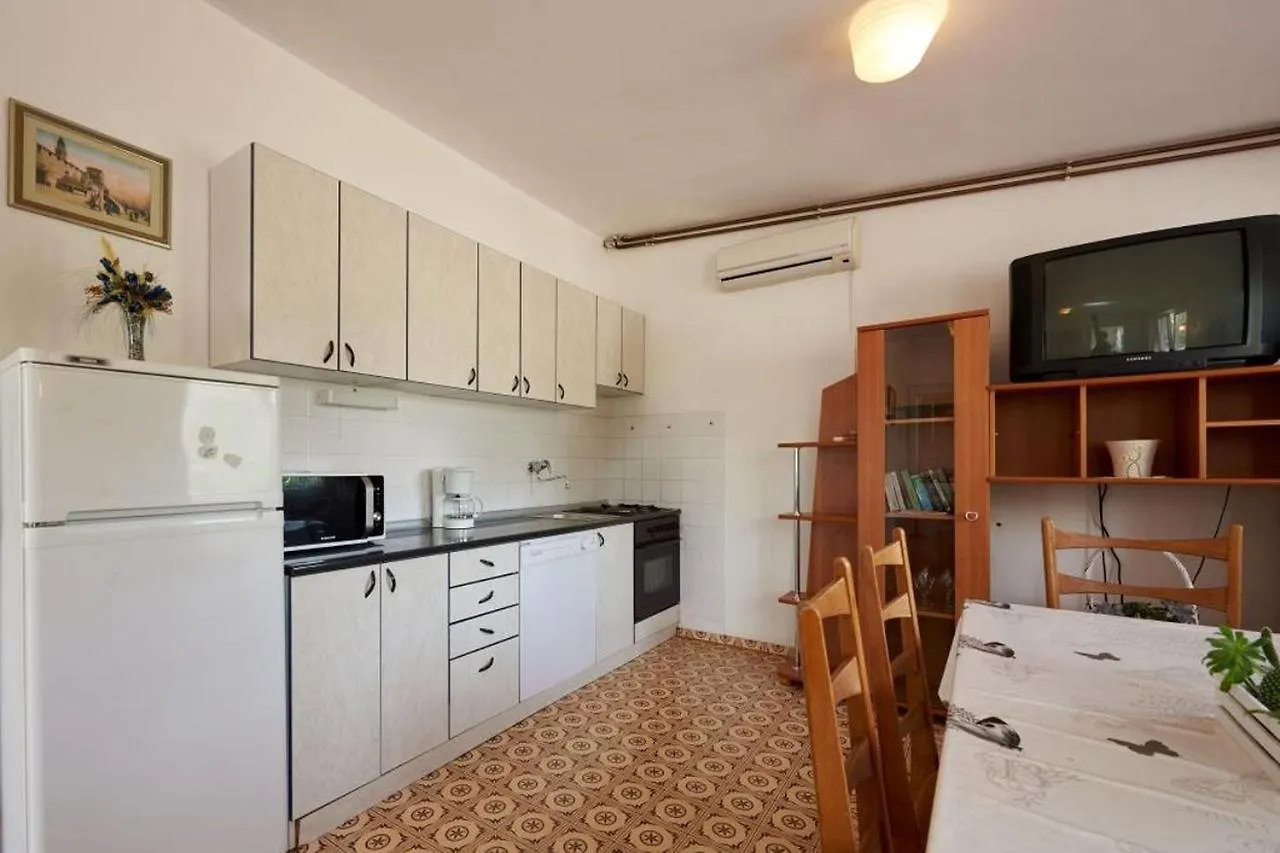 Apartment In Seget Vranjica With Sea View, Terrace, Air Conditioning, Wifi 5052-5