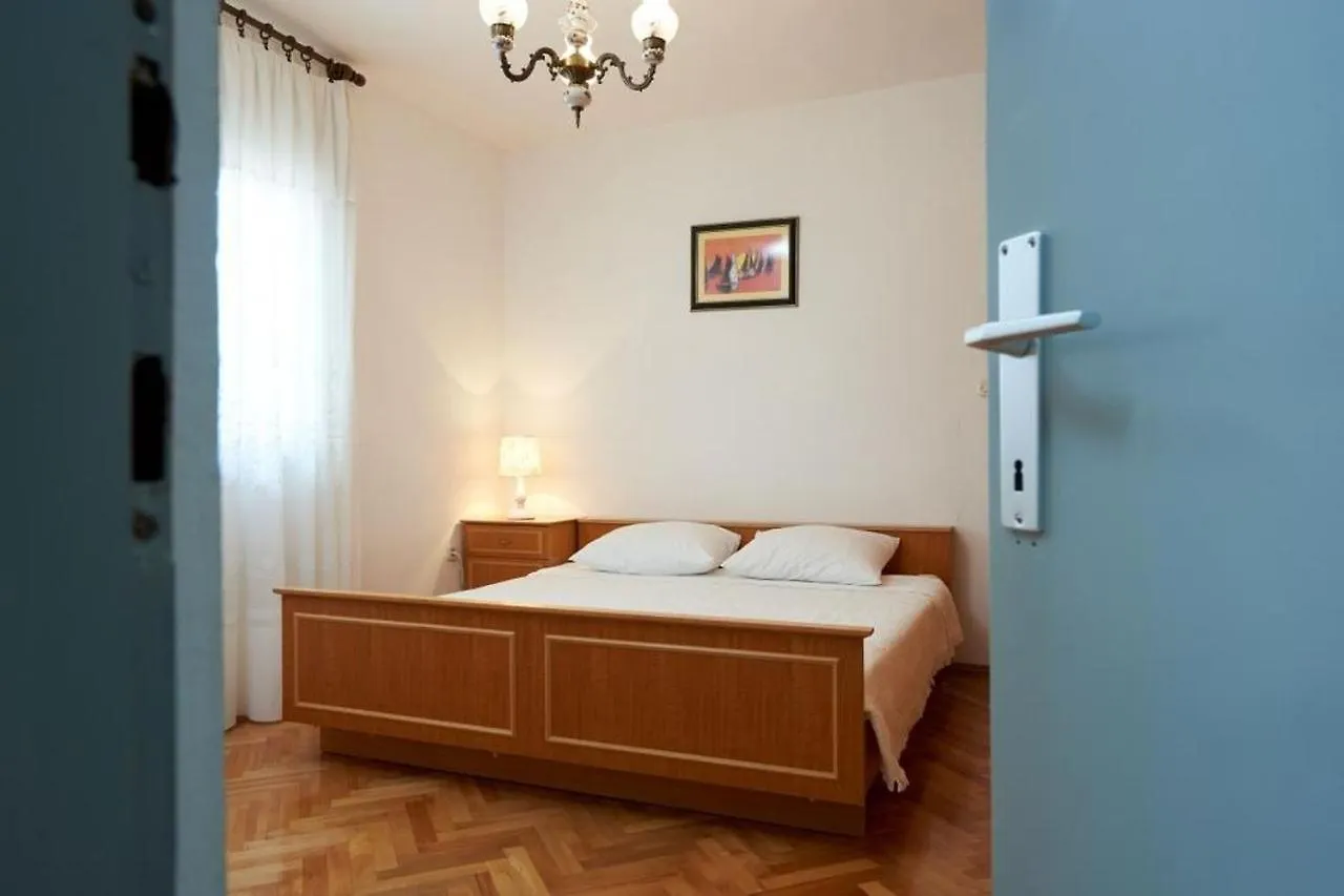 Apartment In Seget Vranjica With Sea View, Terrace, Air Conditioning, Wifi 5052-5