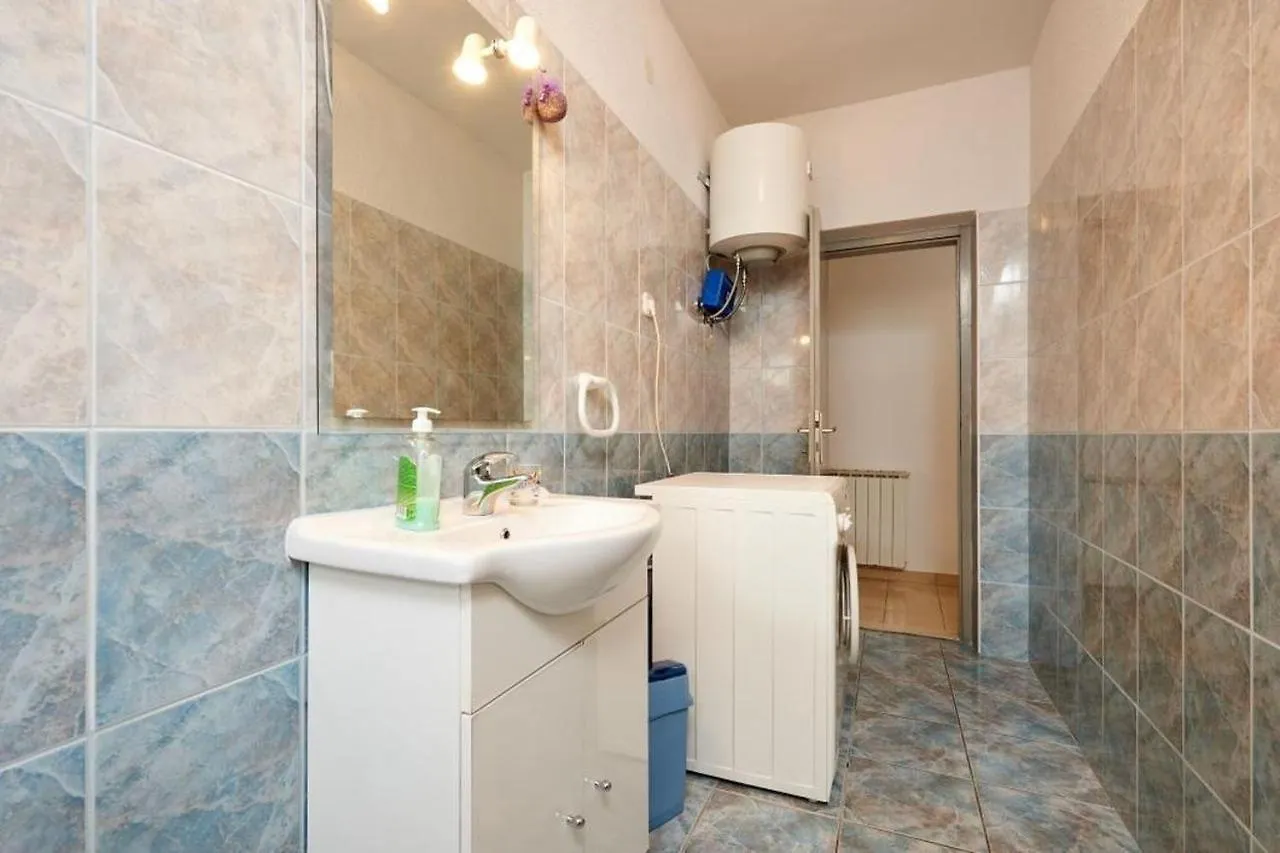 Apartment In Seget Vranjica With Sea View, Terrace, Air Conditioning, Wifi 5052-5