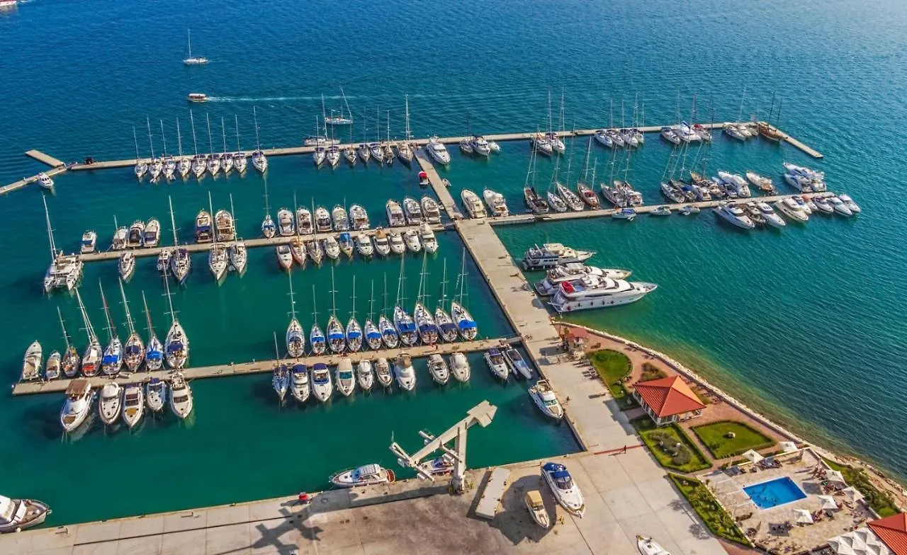 Apartment In Seget Vranjica With Sea View, Terrace, Air Conditioning, Wifi 5052-5