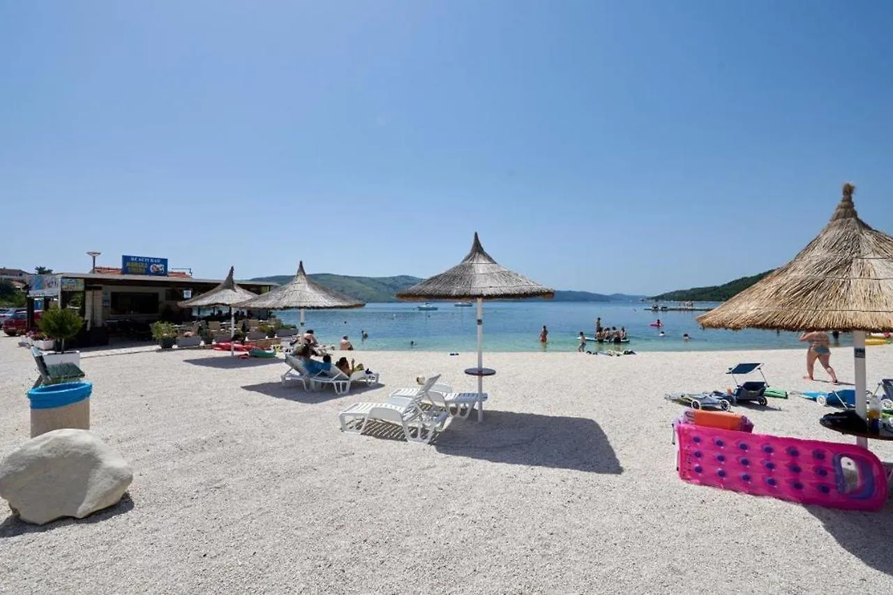 Apartment In Seget Vranjica With Sea View, Terrace, Air Conditioning, Wifi 5052-5