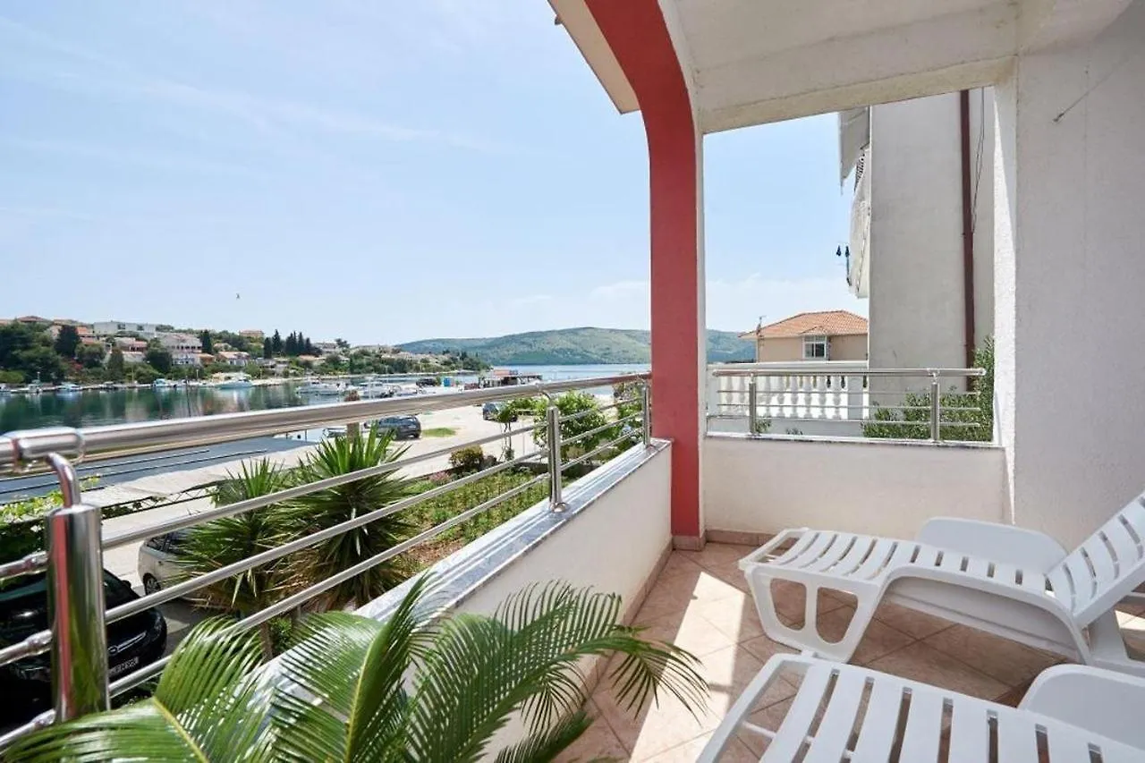 Apartment In Seget Vranjica With Sea View, Terrace, Air Conditioning, Wifi 5052-5